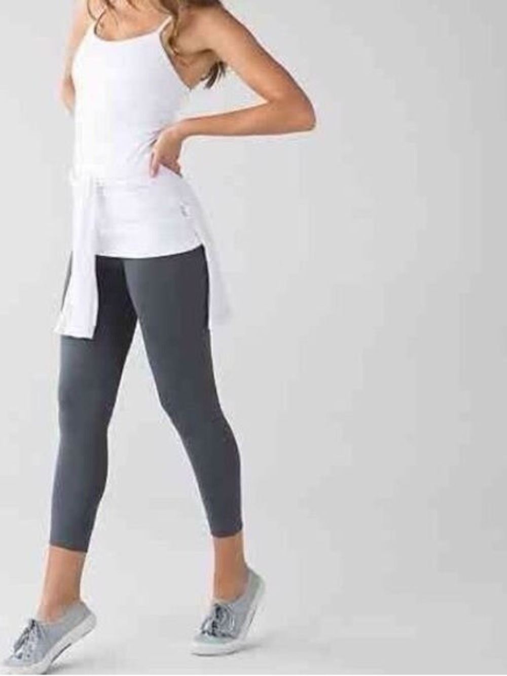 NWT Lululemon Zone In Crop 21”